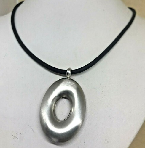 Collana caucciu e - collana,