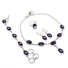 Set gioielli con pietre