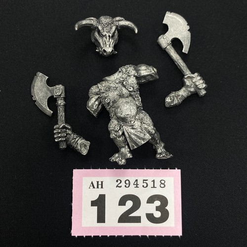 Minotauro signore doombull - minotauro,