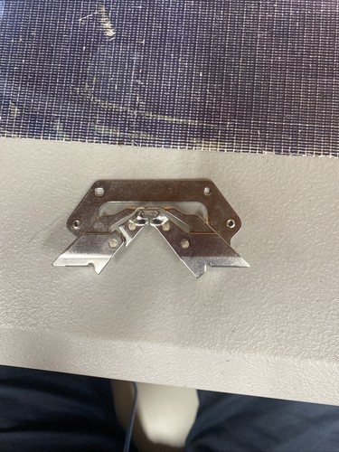Alimentatore filato placcatura
