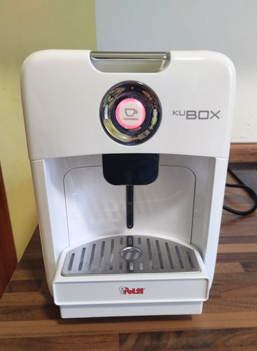 Macchina per caffe capsule - caffe', a