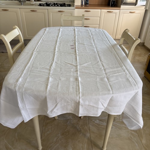 Linen tablecloth end with - end,