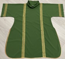 Dalmatica verde con agremano