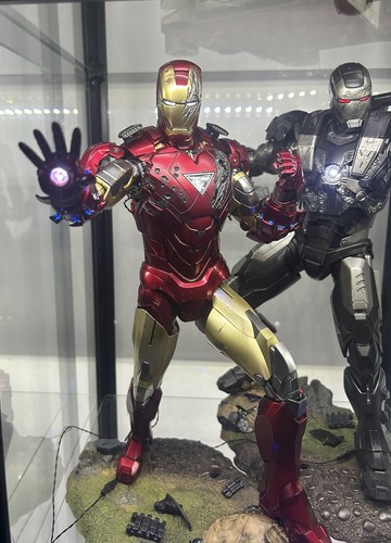 Hot toys the - avengers, man