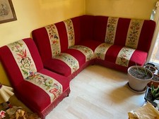 Divano angolare , due sedie e due pouf in tessuto antico del 800 