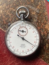 Montre chronomètre militaire