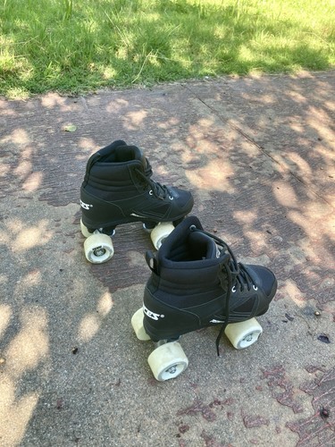 Roces retro black roller skate - black,