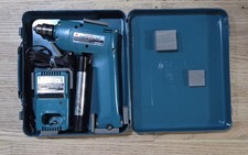Makita 6012HD Cordless Drill 9.6v 2 Batteries