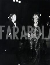 Foto Vintage Cinema Elsa Martinelli con Willy Rizzo 1972 stampa 21x27 cm