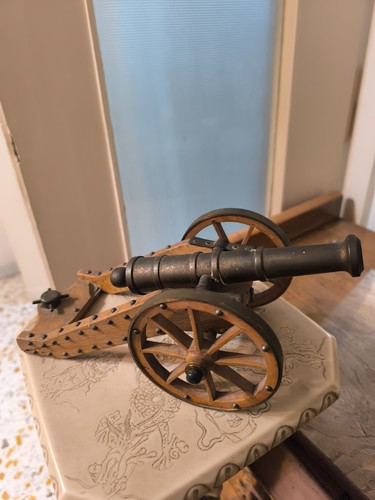 Modello cannone metallo - in,
