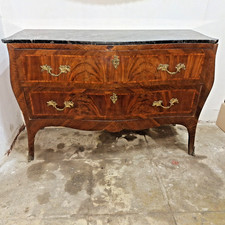 Raffinato comò  a due