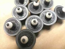 10 CLIPS ORIG. VW. X GOLF 5. SPECIFICI X IL FISSAGGIO DEI PANNELLI SU PORTIERA.