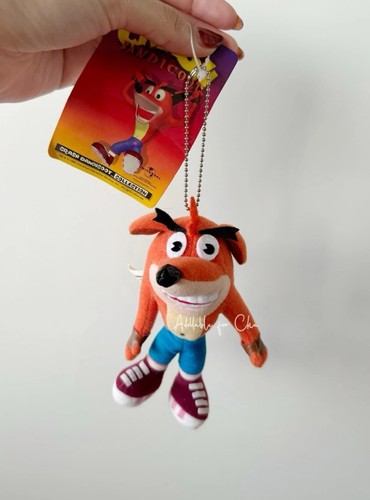 Crash bandicoot keychain 1999 - bandicoot,