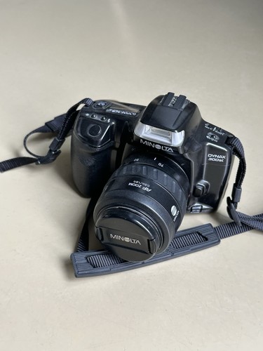Minolta dynax 300si - minolta,