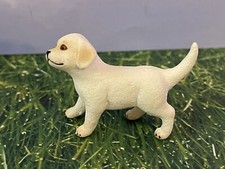 Schleich White Yellow Labrador