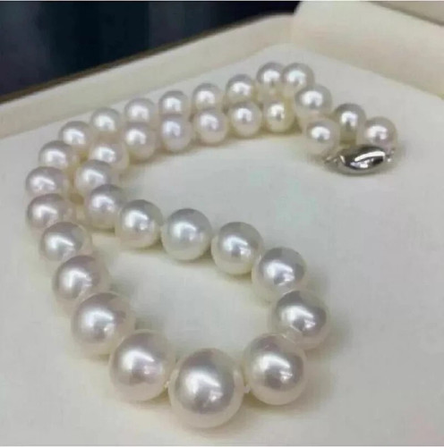 Collana perle bianche - di,
