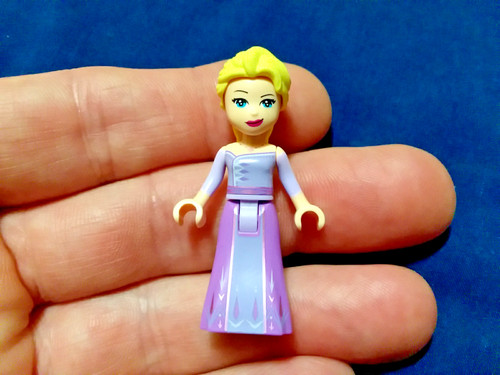 Friends lego minifigure - friends,