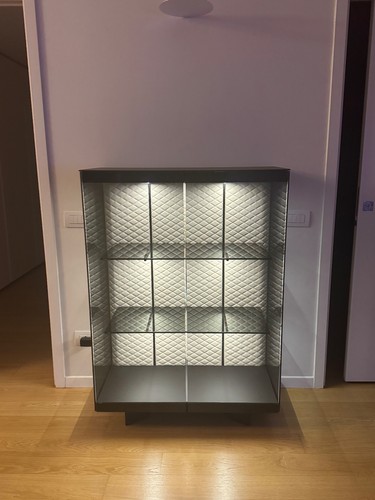 Vetrinetta cattelan italia - cattelan,