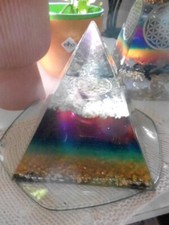 ORGONITE piramide  PEZZO UNICO altezza 14,5 cm, base quadrata 14,5 cm