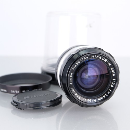 Nikon nikkor f 2 - 24, mm