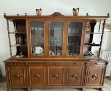 Credenza in Legno con Vetrina