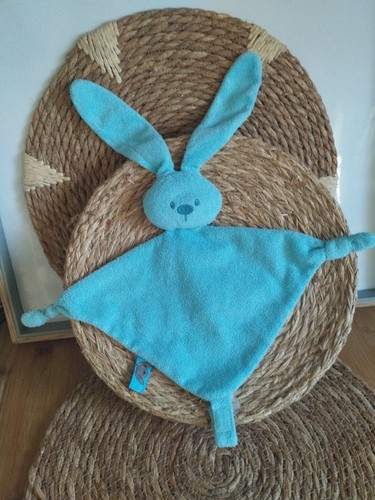 Doudou plat lapin bleu ciel