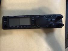 Yaesu FT-900 piastra frontale