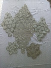 LOTTO DI 8 PEZZI CENTRINI FATTI A MANO LAVORAZIONE UNCINETTO COLORE ECRÙ