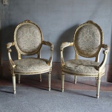 Poltrone antiche laccate e