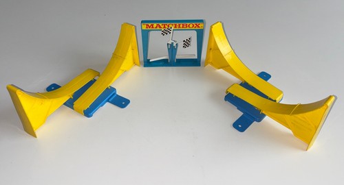 Matchbox superfast track 400 - track,