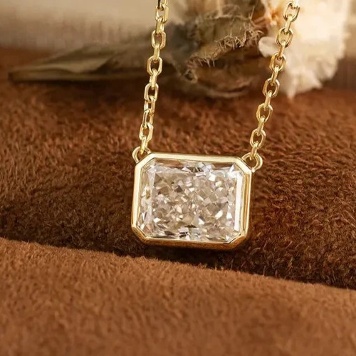 Collana solitario diamante