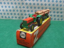 Trattore  HANOMAG Zugschlepper Robust 900 mit Longholzanhanger  - Siku V 303    