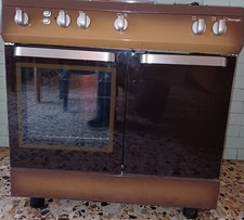 Cucina Tecnogas GPL usata con vano portabombola forno elettrico