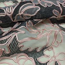 Tessuto Organza Ricamata