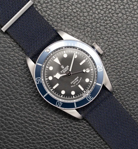 Tudor black bay 79220 - tudor,