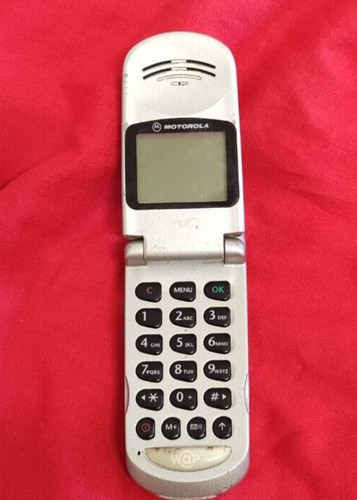 Motorola v3688 v50 gsm - motorola,