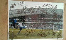 Premier BRIGHTON foto originale firmata a mano 12x8 firmata da tutta la squadra x 19