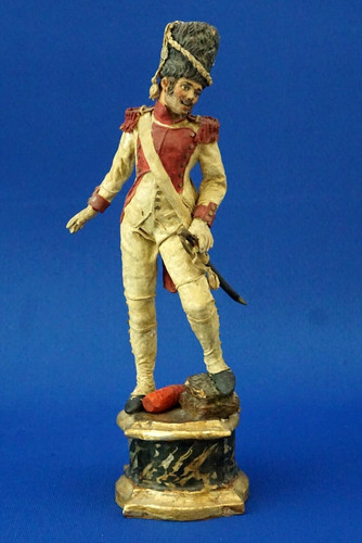 Scultura carta pesta - in,