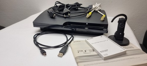 Playstation con cuffie - 3,