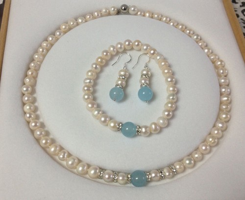 Set orecchini collana