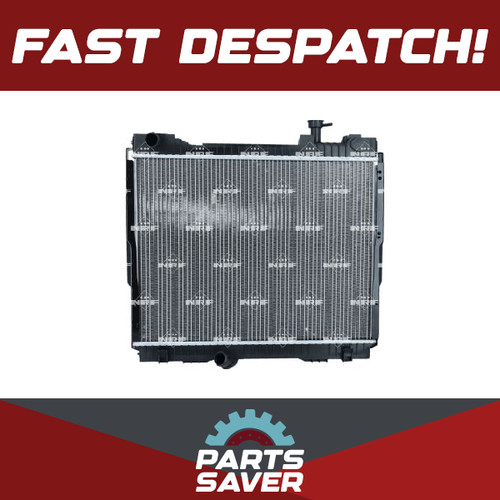 Radiatore adatto nissan - adatto,