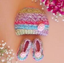 Cappello e Scarpette Variopinte con Fiore Neonata Bimba Regalo Nascita