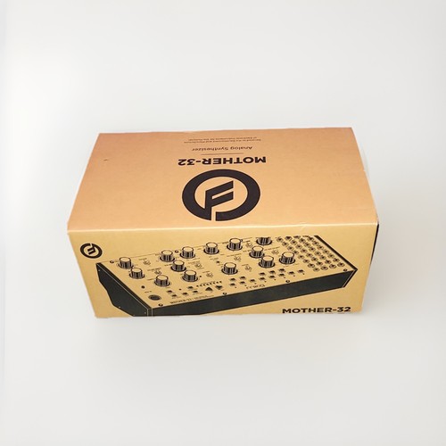 Moog mother sintetizzatore - mother-32,