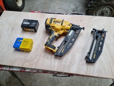 Chiodatrice DeWalt XR 18V 16Ga