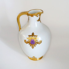 Brocca vintage in porcellana