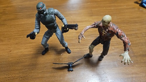 Resident evil cop zombie - resident,