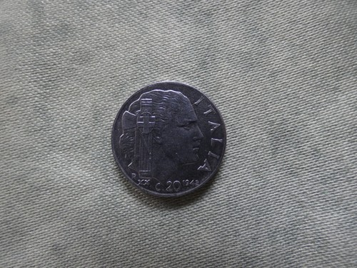 Moneta lira cent vittorio - lira,
