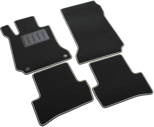 Tappeti moquette auto - tappeti, su