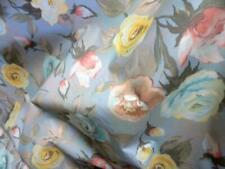 Raso sintetico con motivo