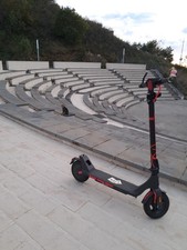 monopattino elettrico xiaomi. 300w Di Motore. Con Caricatore E Altro (Inclusi)